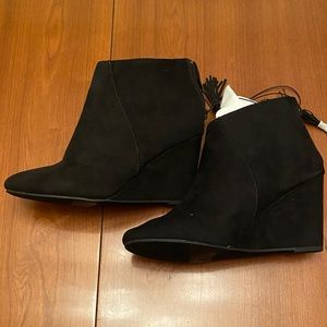 Charming Charlie black women’s ankle booties. Size 8